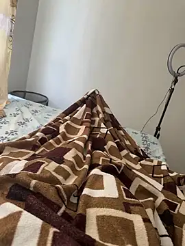 Snapshot of jhonnes_ chatting on 09.28.25 jhonnes online show from 09.28.25