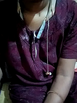 Snapshot of Tamil_roja17 chatting on 03.04.25 Tamil roja17 online show from 03.04.25