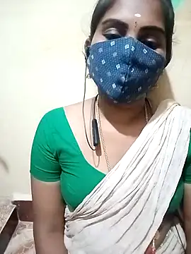 Snapshot of Tamil_roja17 chatting on 09.18.25 Tamil roja17 online show from 09.18.25