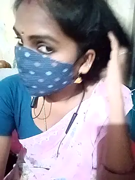 Snapshot of Tamil_roja17 chatting on 09.19.25 Tamil roja17 online show from 09.19.25