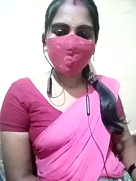 Snapshot of Tamil_roja17 chatting on 10.11.25 Tamil roja17 online show from 10.11.25