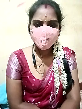 Snapshot of Tamil_roja17 chatting on 10.17.25 Tamil roja17 online show from 10.17.25