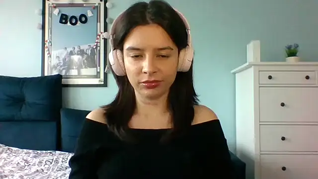 LariceSexy online show from 11.13.25