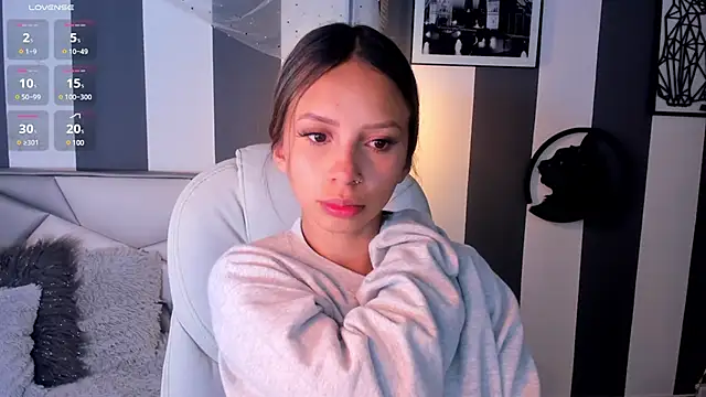 Salome  evans online show from 02.25.25