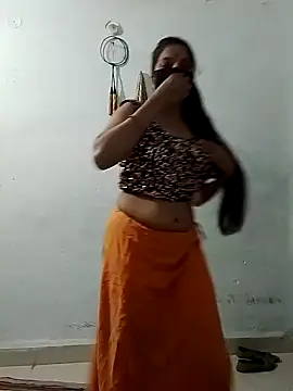 Snapshot of saaniya chatting on 03.10.25 saaniya online show from 03.10.25