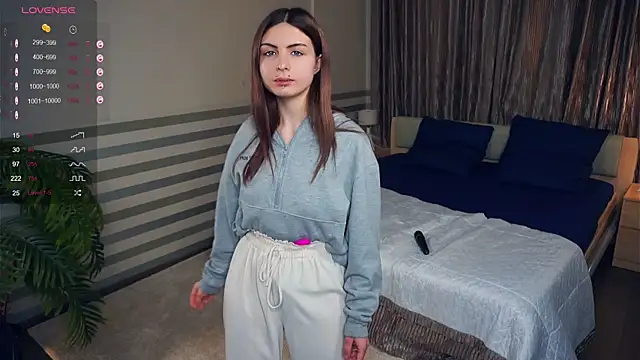 Snapshot of ErlinaBuoy chatting on 02.06.25 ErlinaBuoy online show from 02.06.25