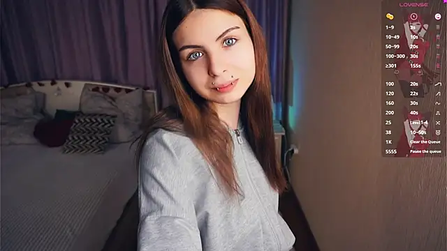 Snapshot of ErlinaBuoy chatting on 02.19.25 ErlinaBuoy online show from 02.19.25