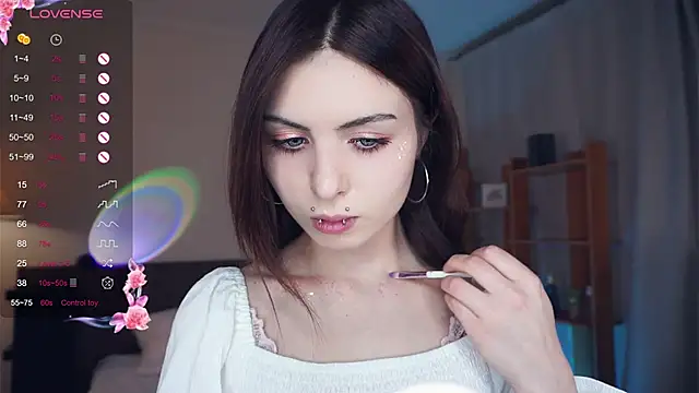 Snapshot of ErlinaBuoy chatting on 02.25.25 ErlinaBuoy online show from 02.25.25