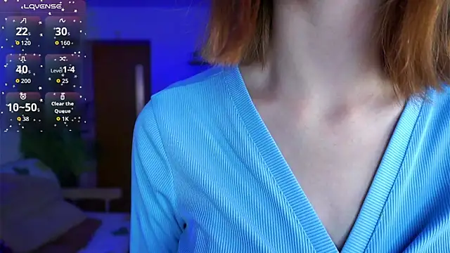 Snapshot of ErlinaBuoy chatting on 10.10.25 ErlinaBuoy online show from 10.10.25