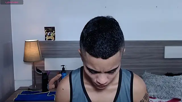 Liiamthompson online show from 11.23.25