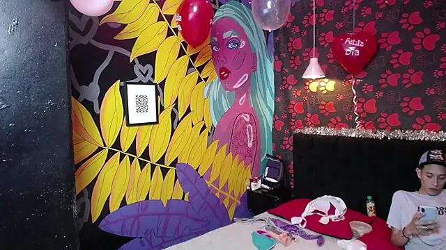 Snapshot of SimonAndJocelyn chatting on 02.16.25 SimonAndJocelyn online show from 02.16.25