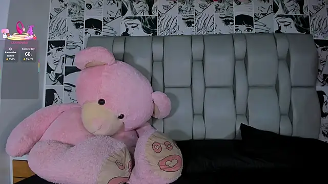 Snapshot of LucyRosse chatting on 10.14.25 LucyRosse online show from 10.14.25