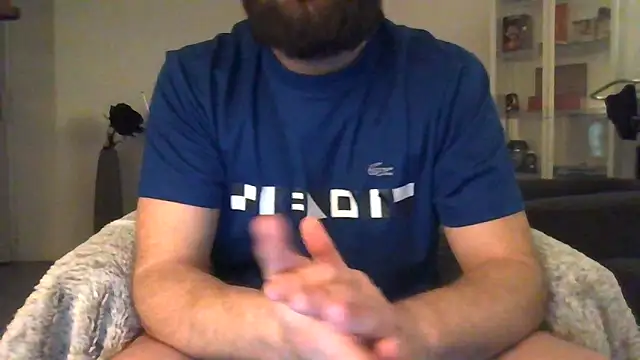 Snapshot of Zer_oki chatting on 01.31.25 Zer oki online show from 01.31.25