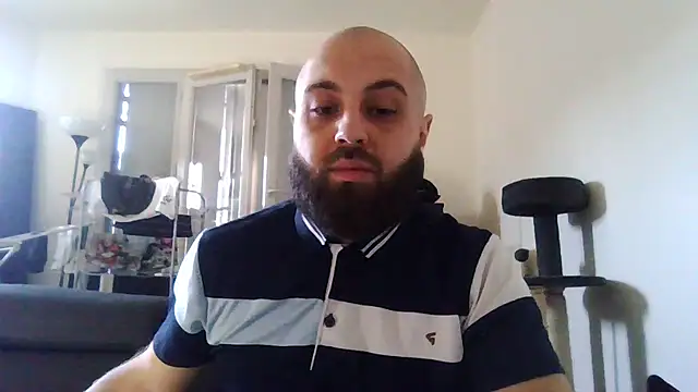 Snapshot of Zer_oki chatting on 02.05.25 Zer oki online show from 02.05.25