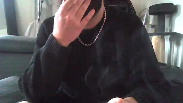 Snapshot of Zer_oki chatting on 03.22.25 Zer oki online show from 03.22.25