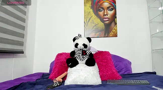 Snapshot of antonella4youu chatting on 03.04.25 antonella4youu online show from 03.04.25