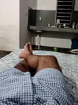 Snapshot of Hot_funky_boy chatting on 10.01.25 Hot funky boy online show from 10.01.25