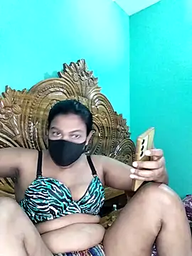 Snapshot of monekhan123 chatting on 11.09.25 monekhan123 online show from 11.09.25