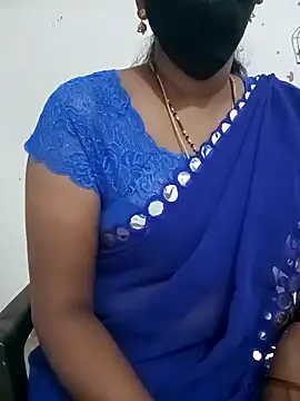 Snapshot of Tamil_Meera12 chatting on 02.11.25 Tamil Meera12 online show from 02.11.25