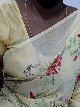 Snapshot of Tamil_Meera12 chatting on 03.18.25 Tamil Meera12 online show from 03.18.25