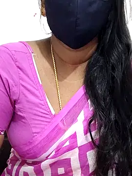 Snapshot of Tamil_Meera12 chatting on 09.10.25 Tamil Meera12 online show from 09.10.25