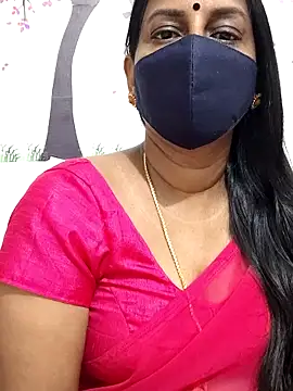 Snapshot of Tamil_Meera12 chatting on 09.19.25 Tamil Meera12 online show from 09.19.25