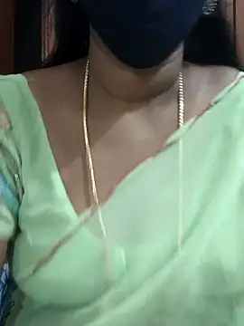 Snapshot of Tamil_Meera12 chatting on 10.06.25 Tamil Meera12 online show from 10.06.25