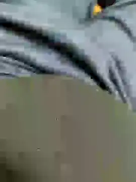 Snapshot of NAvoglia chatting on 02.01.25 NAvoglia online show from 02.01.25