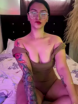 Snapshot of Emma_Giraldo chatting on 09.15.25 Emma Giraldo online show from 09.15.25