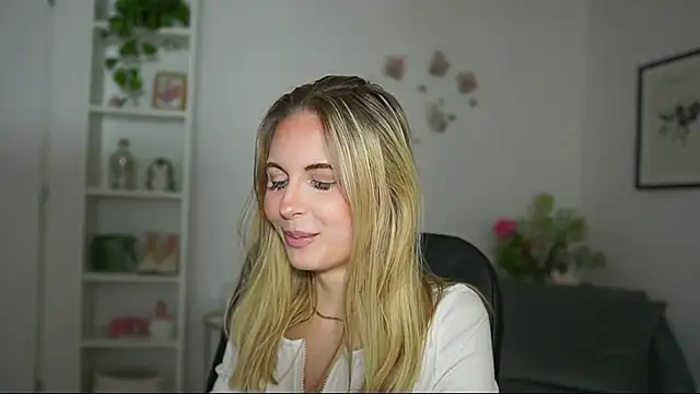 catecrago  online show from 02.28.25