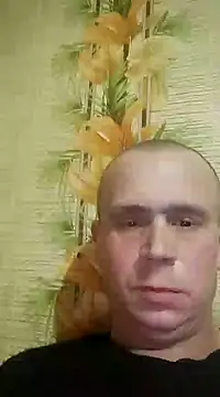 Snapshot of alex_brow_n chatting on 01.31.25 alex brow n online show from 01.31.25