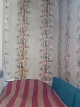 Snapshot of alex_brow_n chatting on 02.19.25 alex brow n online show from 02.19.25
