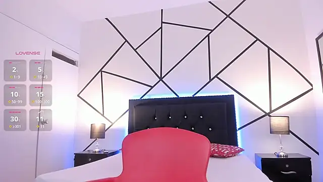 Liiam smith  online show from 02.11.25