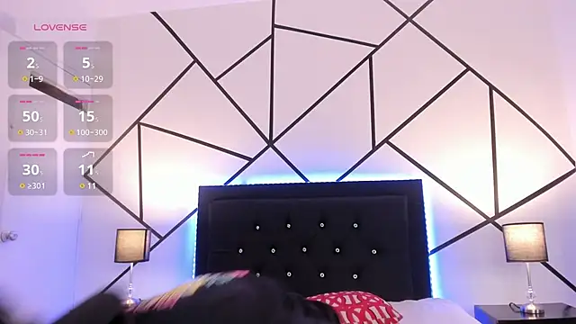 Liiam smith  online show from 03.10.25