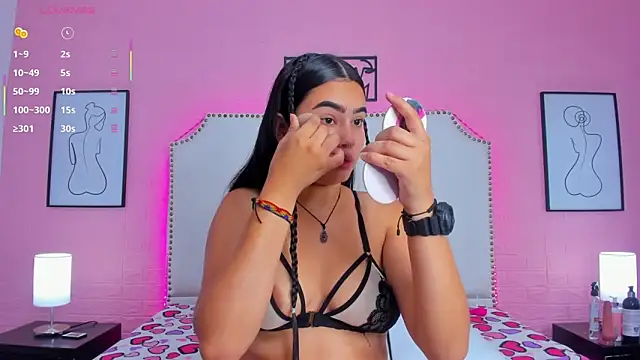  Emma whiitee  online show from 09.20.25