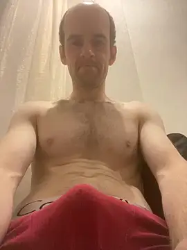 LynnAhNight online show from 10.16.25