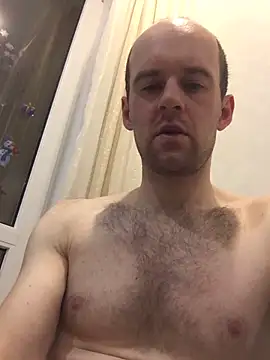 LynnAhNight online show from 11.20.25