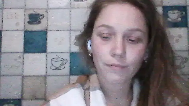 Snapshot of Anna_wey chatting on 02.19.25 Anna wey online show from 02.19.25