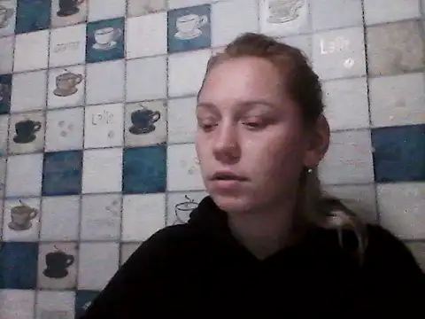 Snapshot of Anna_wey chatting on 10.19.25 Anna wey online show from 10.19.25