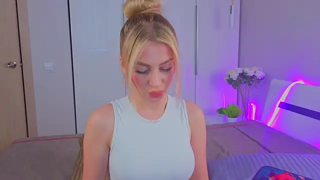 AnitaLamb online show from 10.08.25