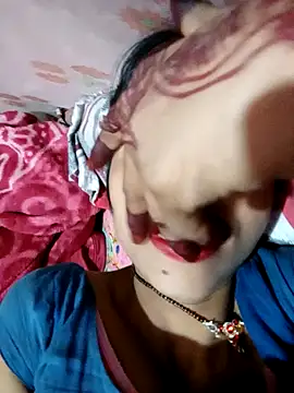 Snapshot of Miss_triha chatting on 02.15.25 Miss triha online show from 02.15.25