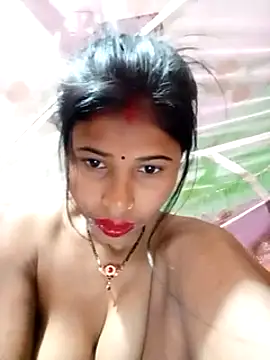 Snapshot of Miss_triha chatting on 03.18.25 Miss triha online show from 03.18.25