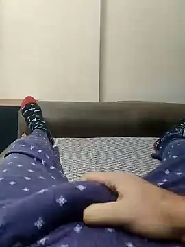 Snapshot of legolasleo chatting on 02.05.25 legolasleo online show from 02.05.25