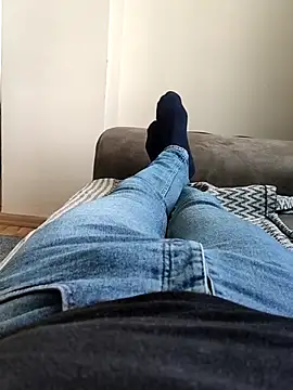 Snapshot of legolasleo chatting on 03.19.25 legolasleo online show from 03.19.25