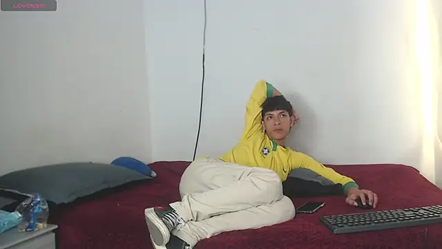 Snapshot of the_murderer chatting on 03.18.25 the murderer online show from 03.18.25