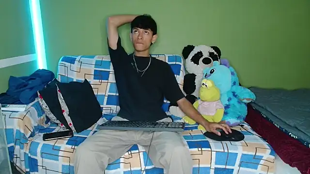 Snapshot of the_murderer chatting on 10.31.25 the murderer online show from 10.31.25