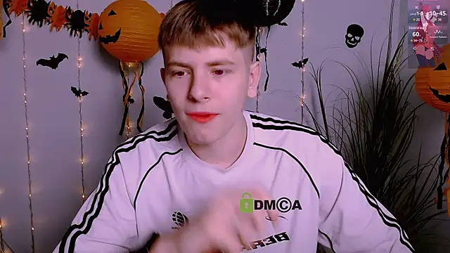 Snapshot of jimmie_hot chatting on 10.22.25 jimmie hot online show from 10.22.25