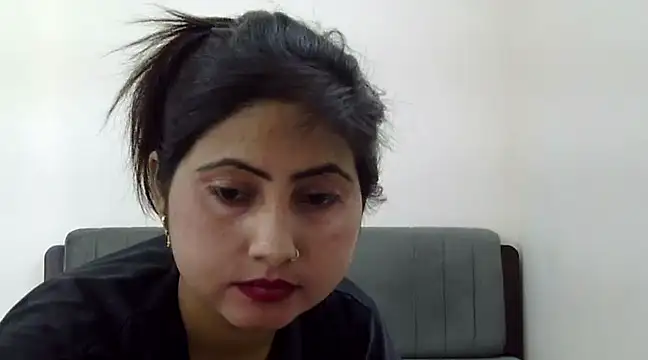 Snapshot of Queen_Couple chatting on 02.23.25 Queen Couple online show from 02.23.25