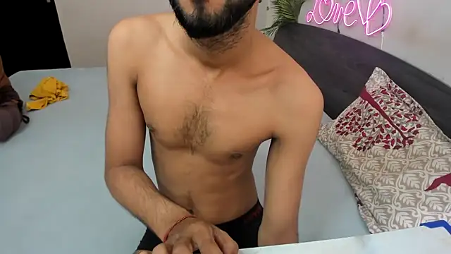 Snapshot of Queen_Couple chatting on 09.25.25 Queen Couple online show from 09.25.25