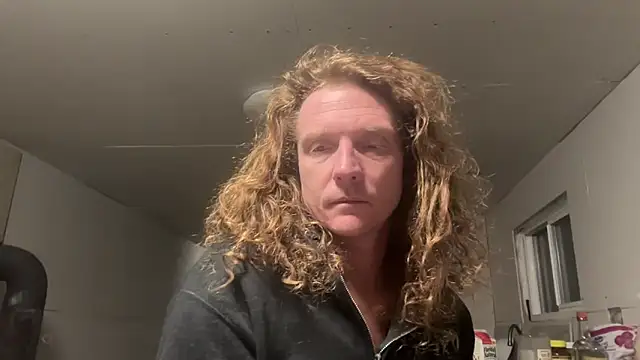 Snapshot of redone8in chatting on 02.07.25 redone8in online show from 02.07.25